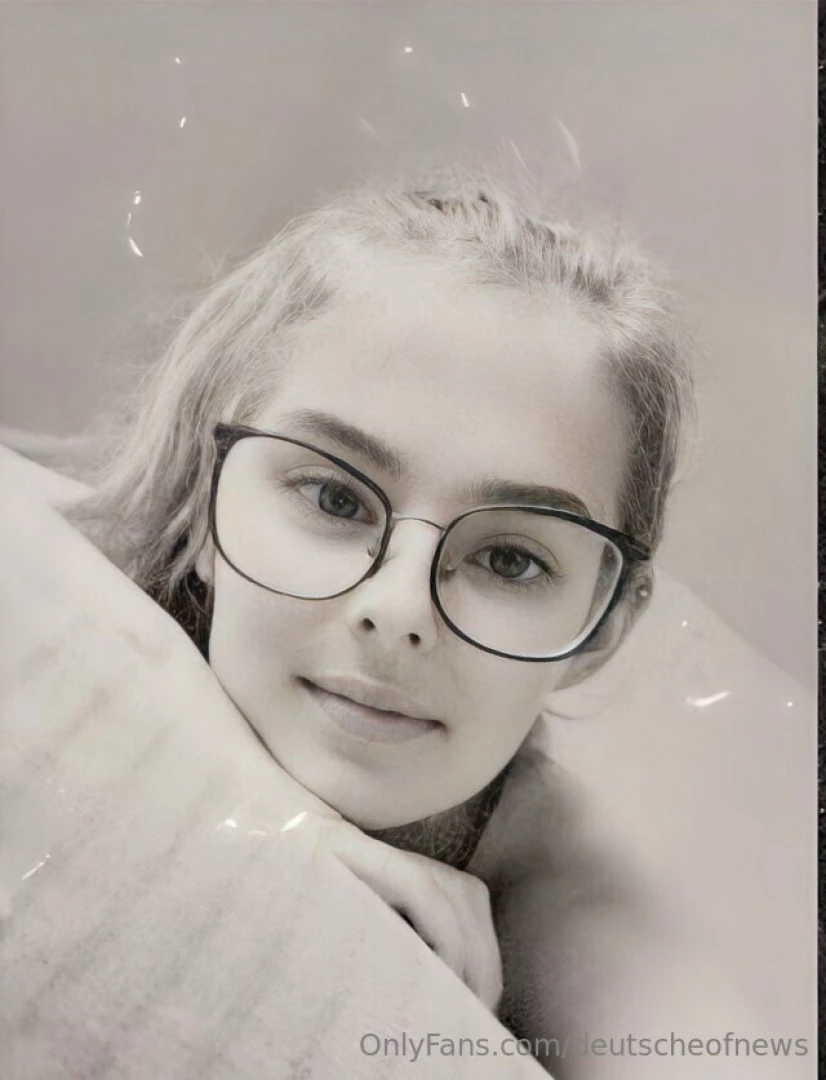 Ally_loves_you2022 hey du wie geht es dir ich bin die ally frische 18 part 1 