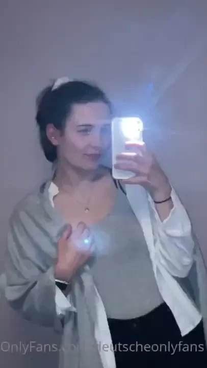 Zoee_free hallo du ich bin zoe 20 jahre komme aus wiesbaden hessen und part 1 