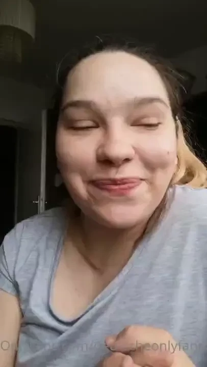 Ein hilfeaufruf an unsere onlyfans community unsere julie_sommer hat 