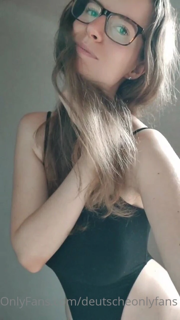Laraheller come and play with me your favorite 25 year old german girl 
