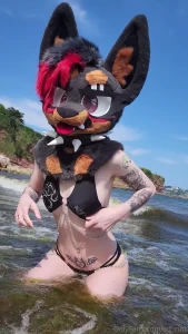 A quick flash never hurt anyone