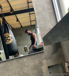 Tip here for custom requests send me your description and tip here 60