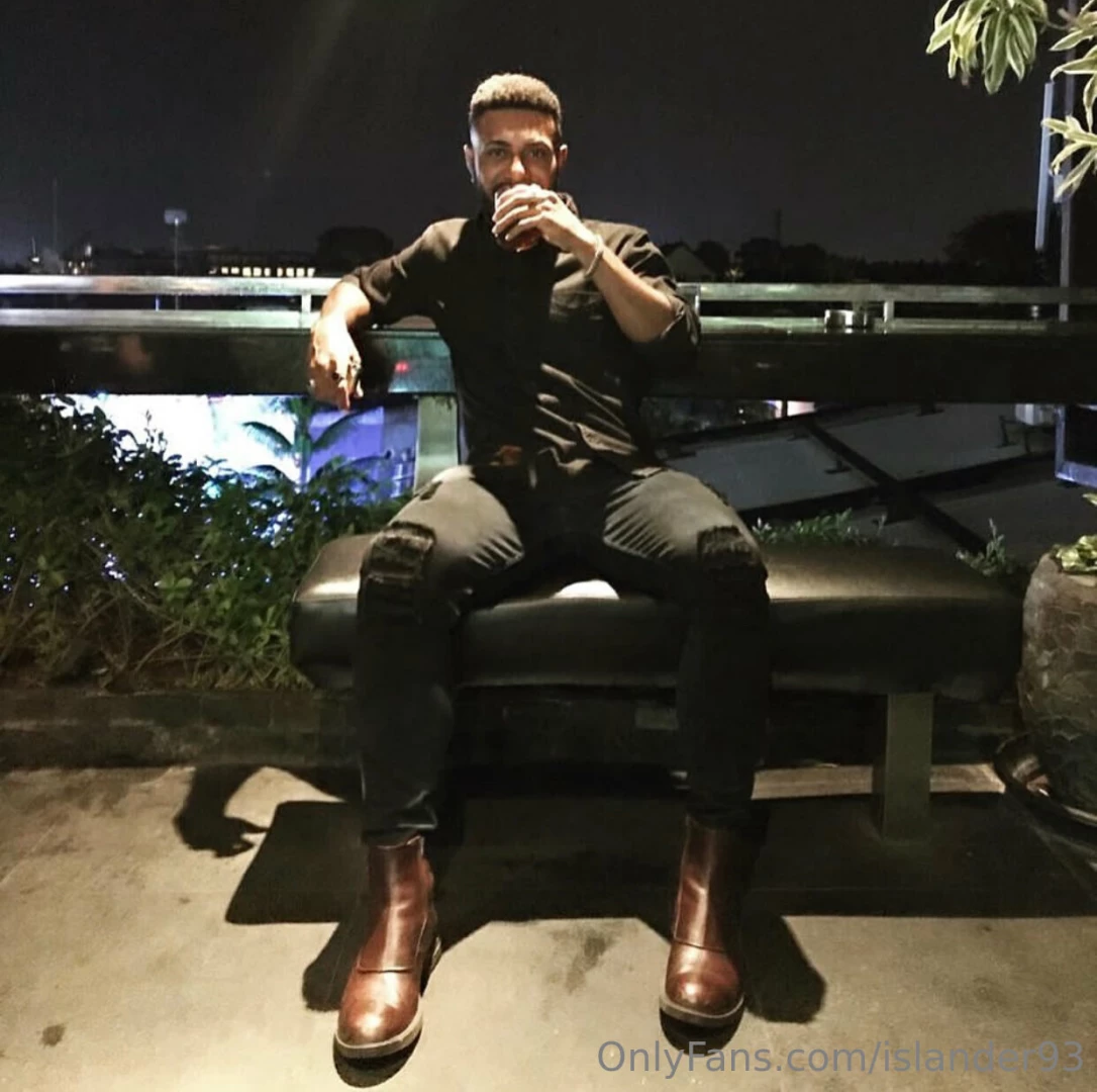 I ve got it all baby what are you looking for would you date me 