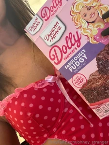 Ithaspockets dolly makes the best brownies mine are ok part 1