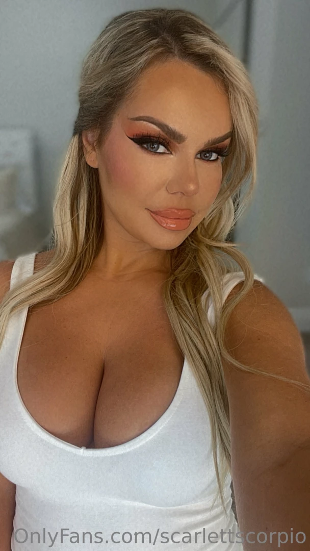 Would you love to make out in a jacuzzi 