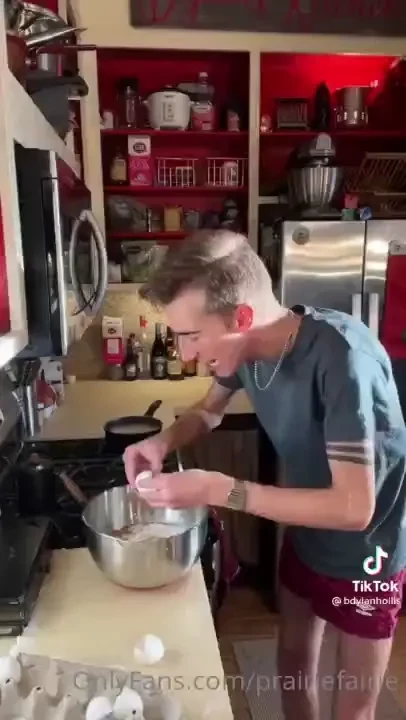 If you tik tok gotta follow bdylanhollis i ve been laughing til i part 1 