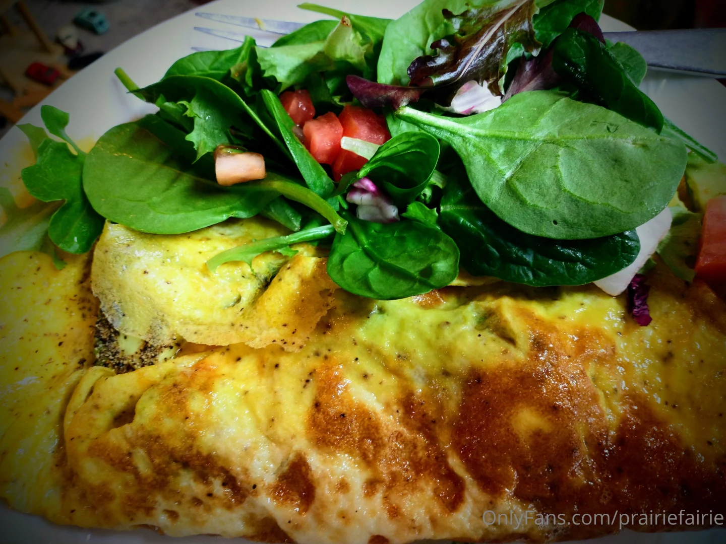 Avocado cheddar omlet for breakfast and an incredible sunset part 1 