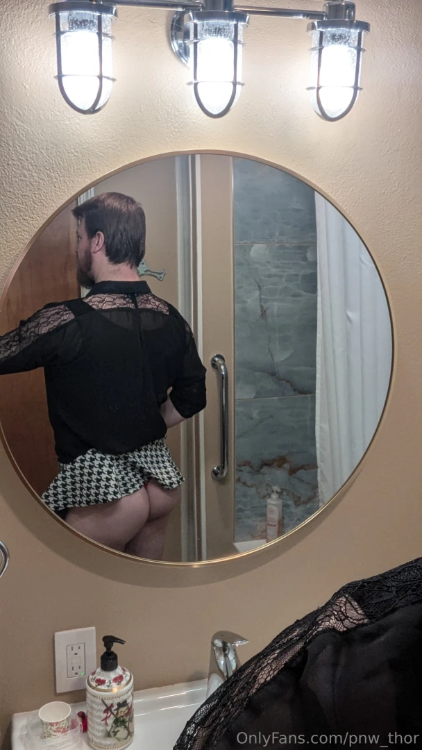 Feeling cheeky at christmas dinner happy whoridays 