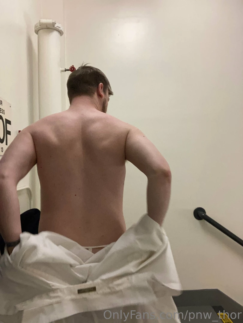 Throwback to my first stairway nudes part 2 