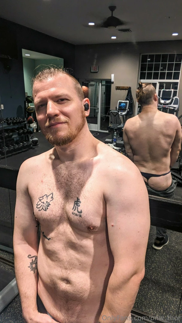 Hit the triceps hard today hitting leg day hard tomorrow to work on 