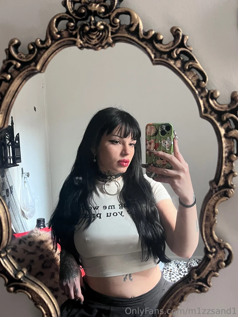 Serving attitude curves and just the right amount of temptation who s 