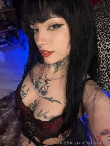 Too witchy to care too sexy to ignore part 1