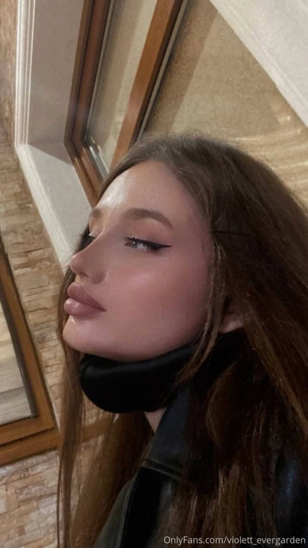 What a beautiful thing on my thin neck i love this scarf but don t you 