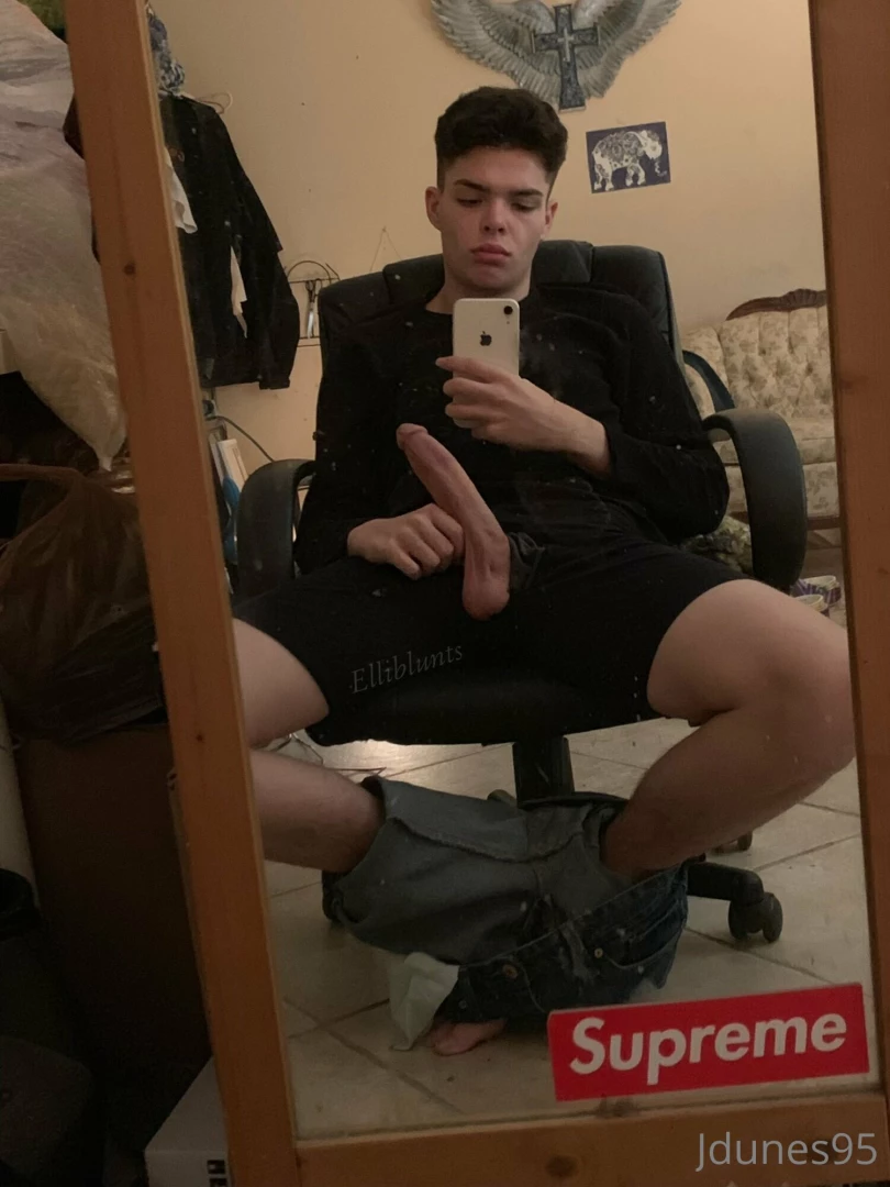 Efalcon919 playing with my ass go sub for more hot content part 1 