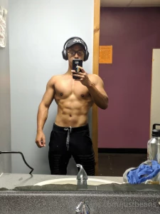 Had to cut gym sesh short to get food with friends