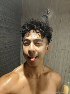 This hotel shower s lighting is amazing part 1
