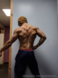 Had a killer back day trying to be baki part 3