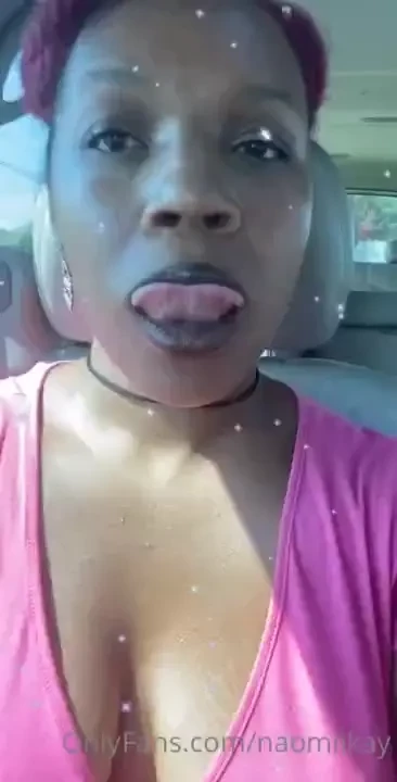 I want to lick lick you from your head to your toes 