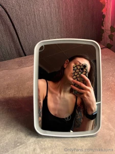 And after this pic i made some topless and pantyless pics and vids in