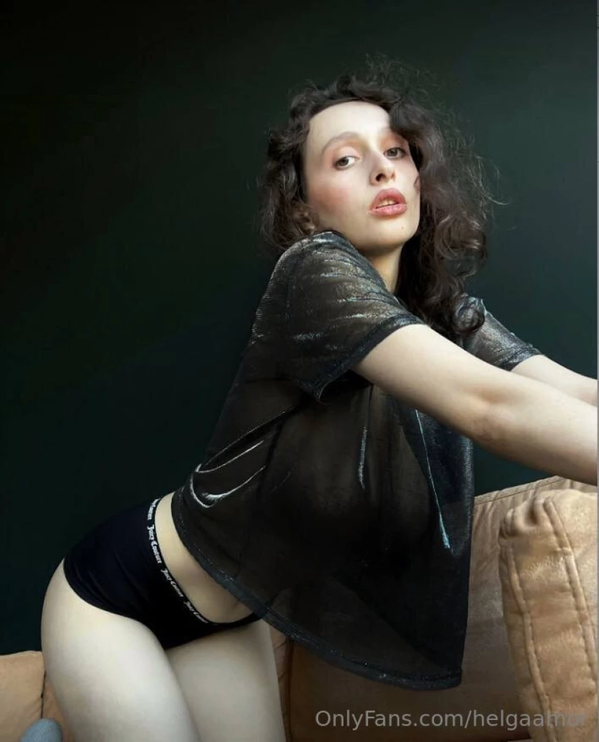 Look into my eyes what do you see in them write in the comments 