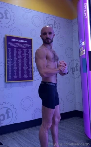 Been hitting the gym lately check out my vip page for the naughty