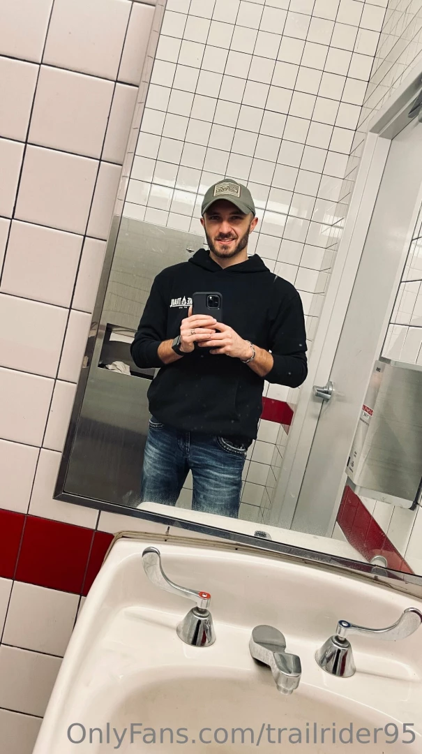 Bathroom selfie time cute or nah 