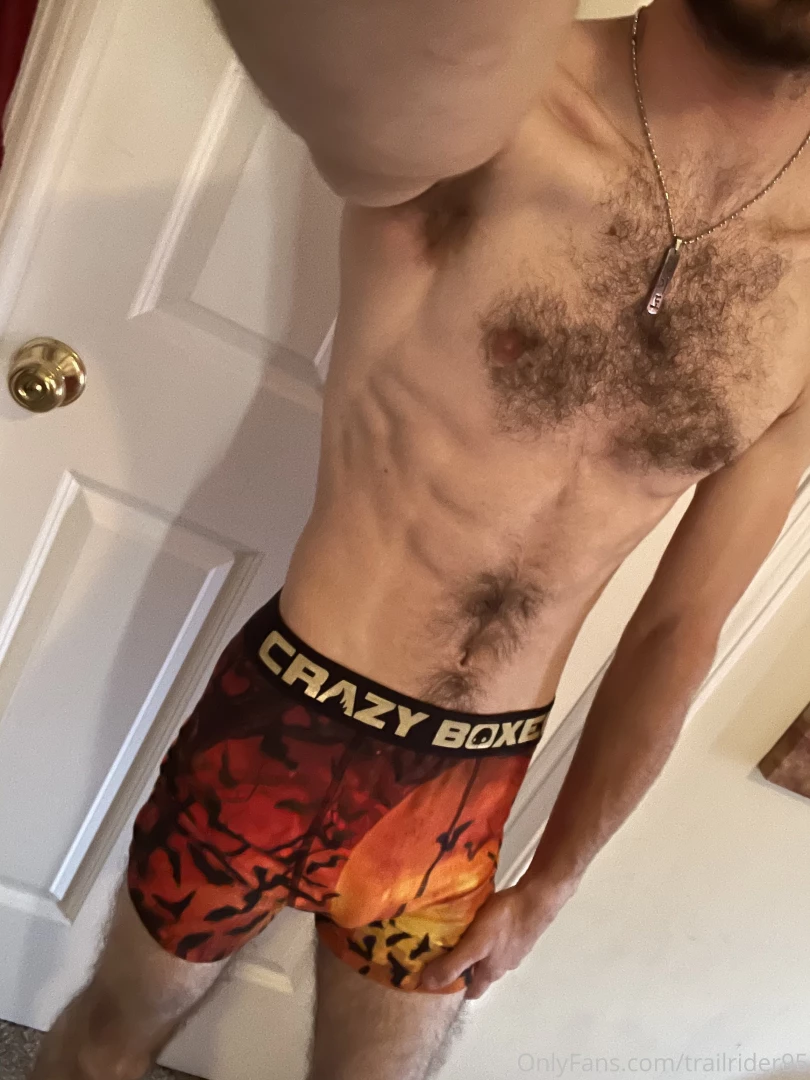 Getting closer to spooky season hit me up for more content part 1 