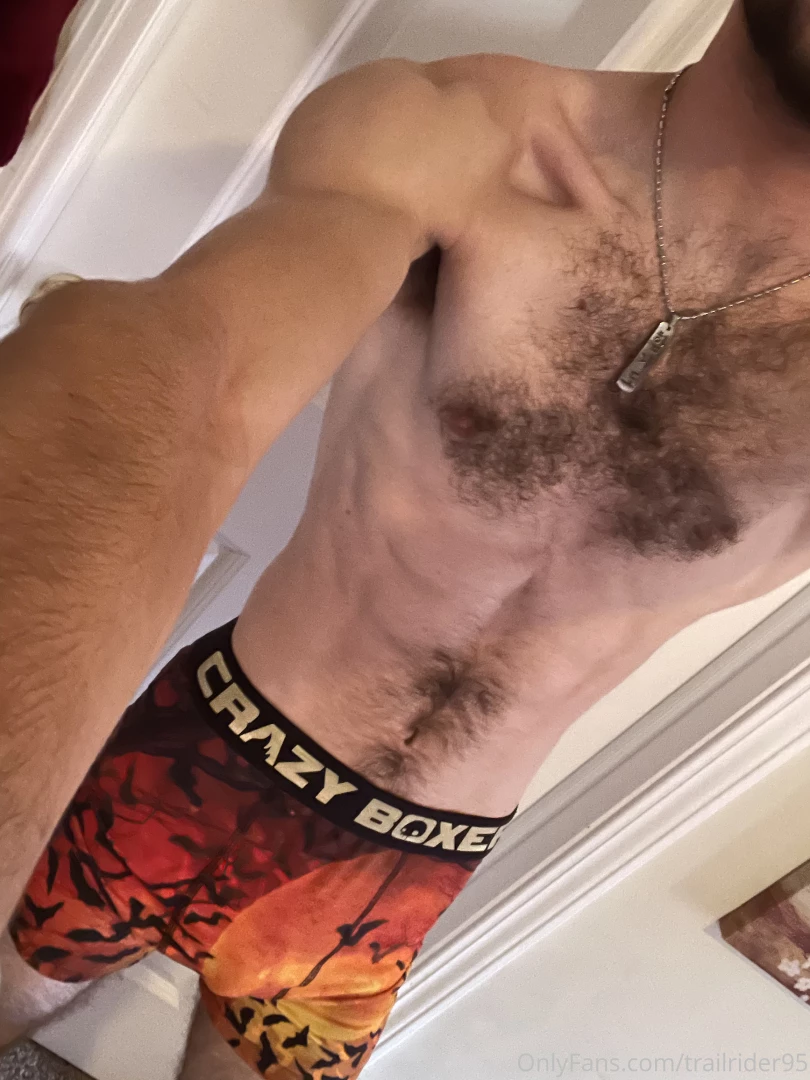 Getting closer to spooky season hit me up for more content 