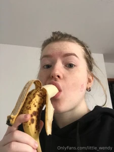 Do you like bananas or do you love more when i eat them