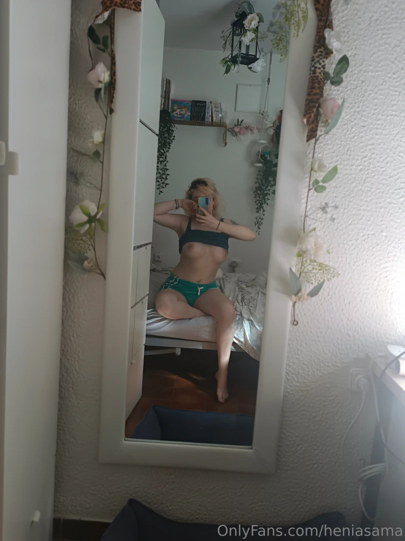 Good morning my loves i did a random video moving my boottie but it part 1 