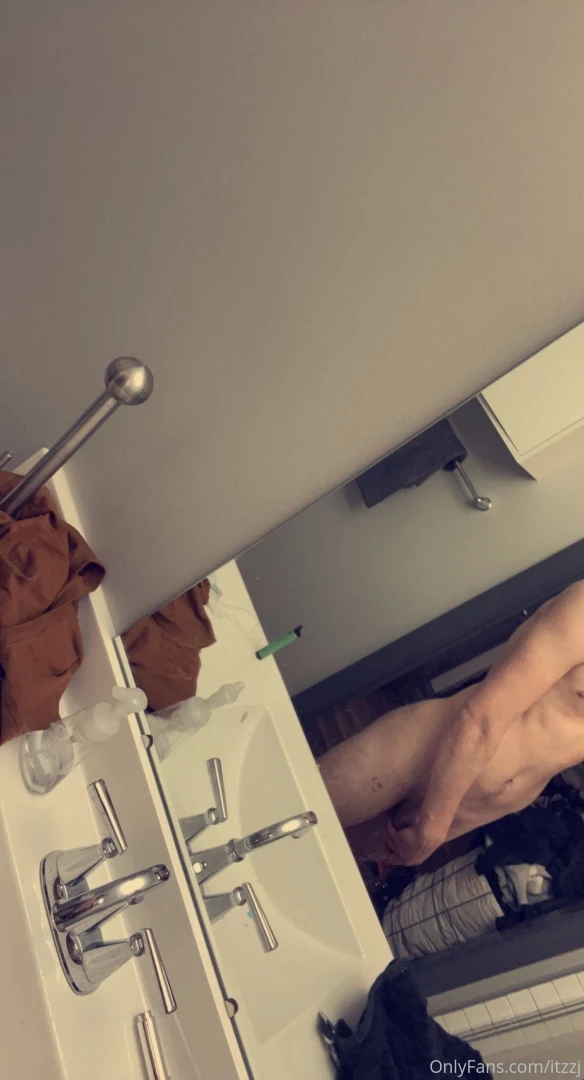 Peep the new tat on leg haha and i need to hit gym again part 1 