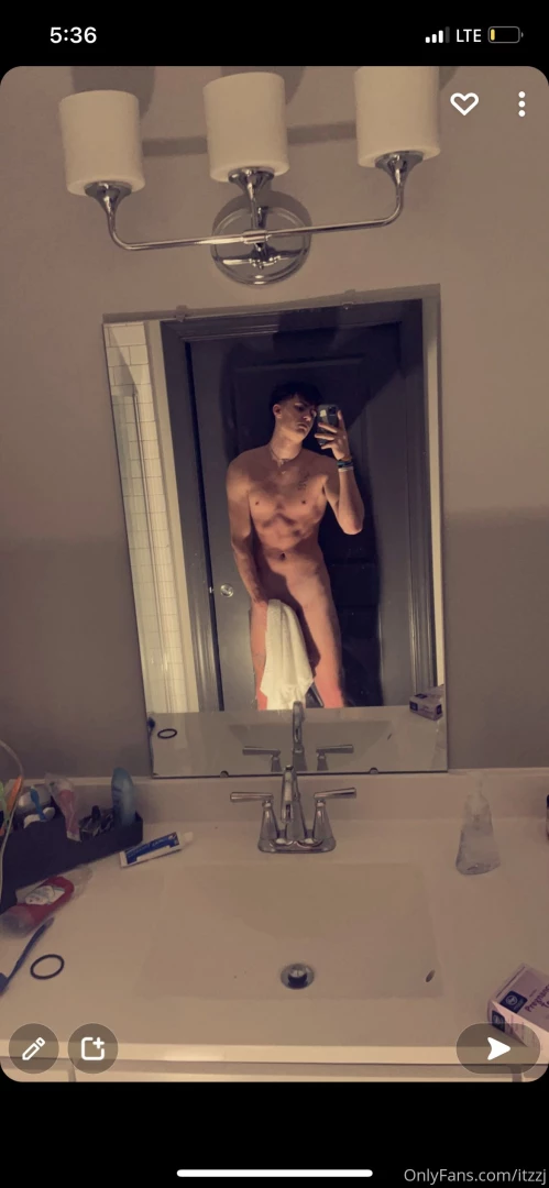 Who wants to see under the towel 