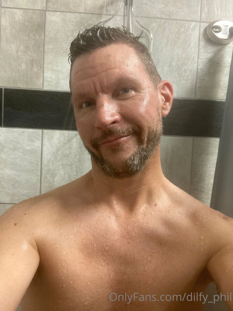 Good night peeps another night on the road and i could be in your city 