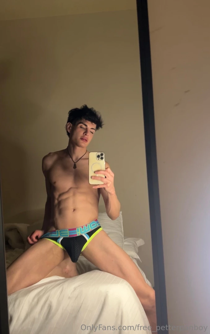 I should take my dick out i think so petterpanboy 