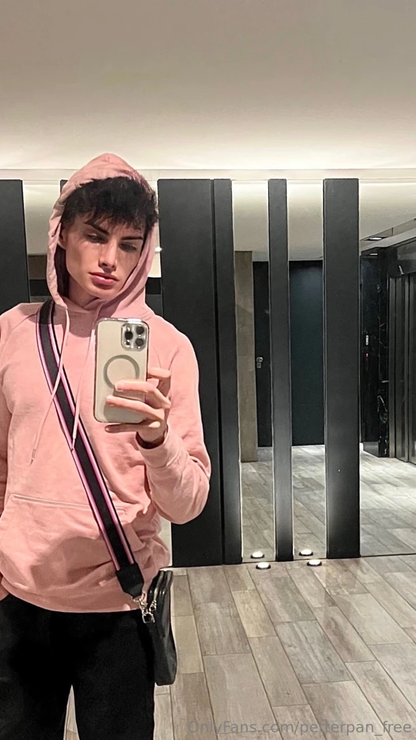 Have a nice weekend babies see you on petterpan_vip 