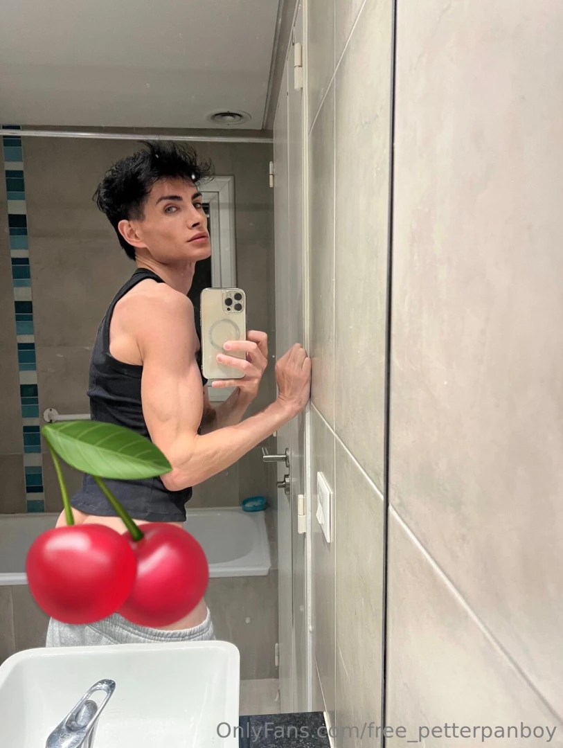 No emojis only explicit content only on petterpanboy 