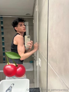 No emojis only explicit content only on petterpanboy