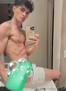 Do you want to soap my ass look at the full photo without emoji on