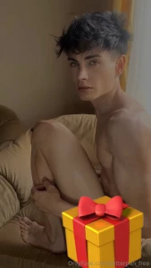 Go to my vip account and look for the gift i have for you part 1