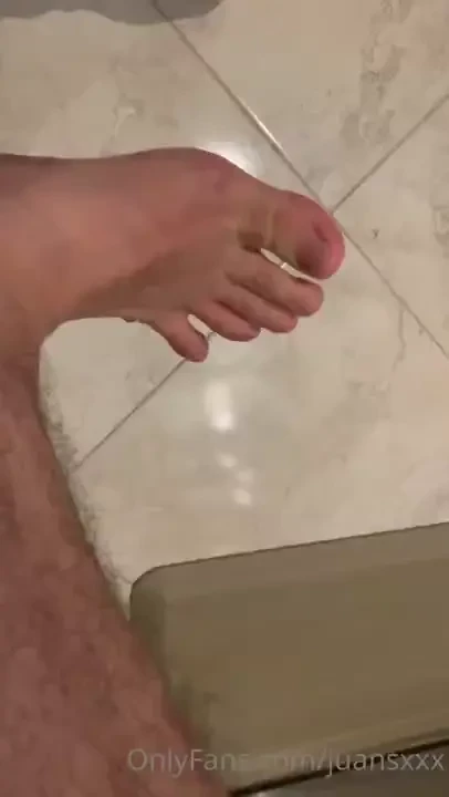 Post gym sock take off 