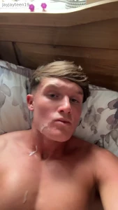 jjteen19 - Wanked my cock so hard i gave my self a facial messy morning bed hair 