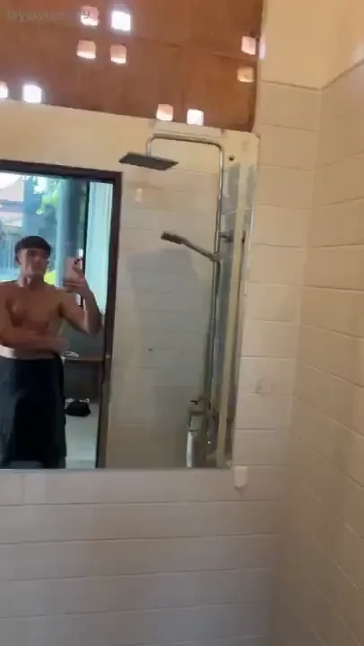 Who s wanting me to drop the towel 