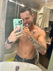 Morning darling just a few days left before new year u have ur plans