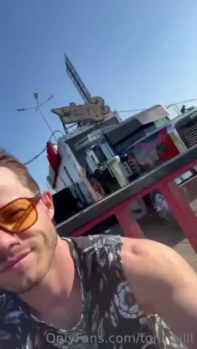 It is said that men choose cars according to themselves - big men - 