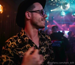 What s better than a party mmm it s after party with a cool chick sure