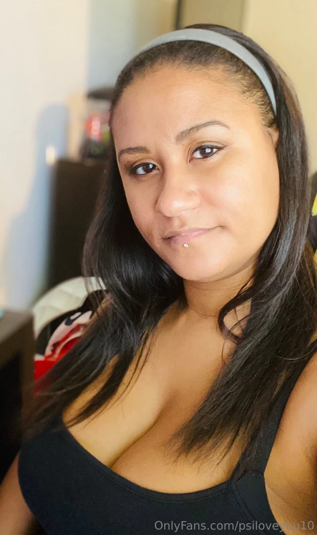 Happy sunday babes hoping everyone is having a good day if not hope 