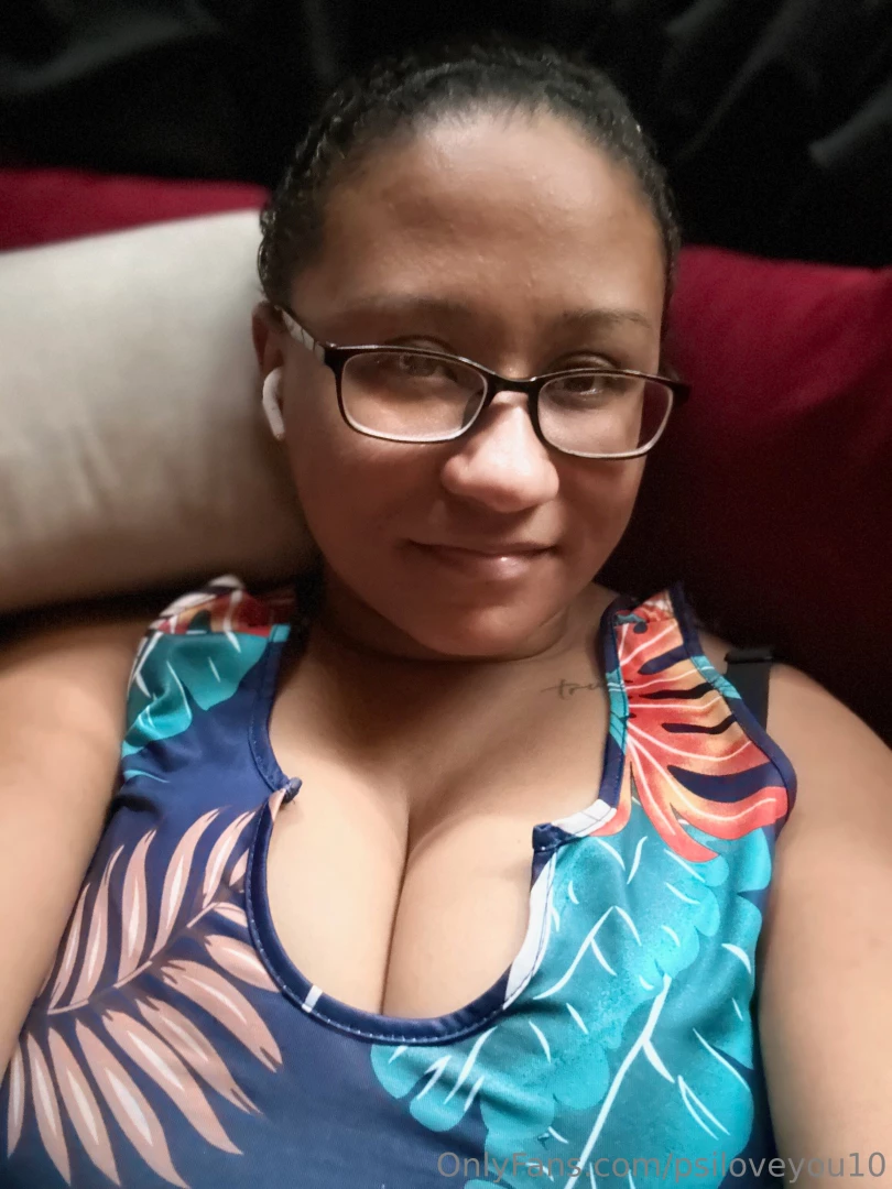 I m bored and horny come keep me company 