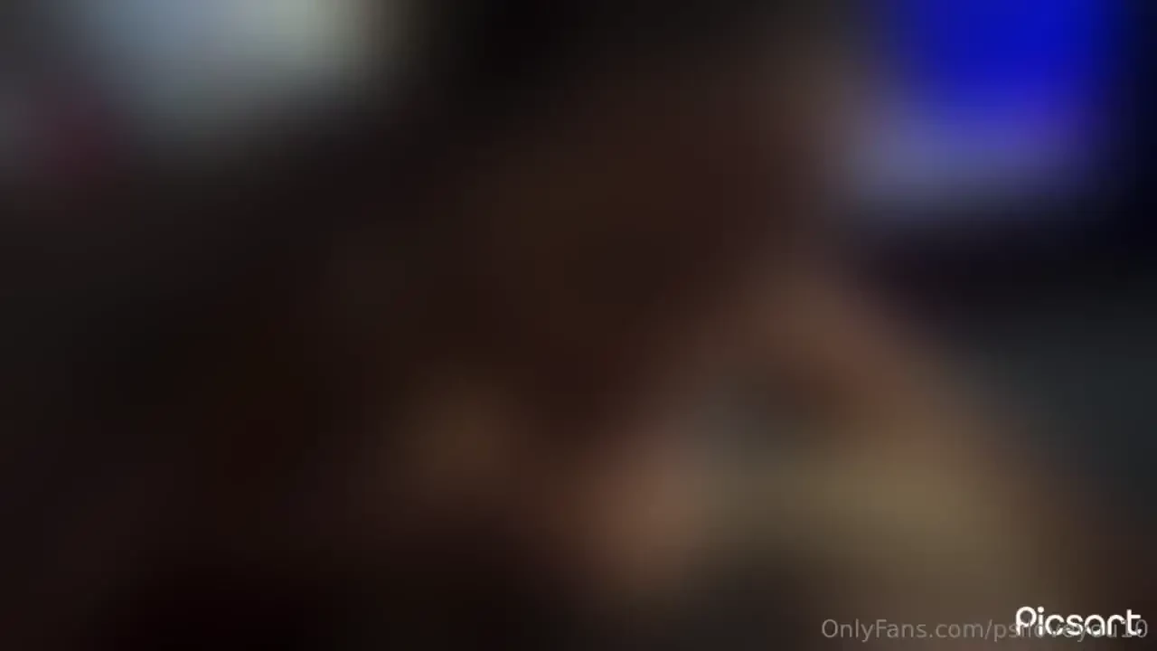 Sneak peak at me sucking p2smoov bbc last night during the dnc til he 
