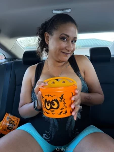 The car photoshoot if you want the naughty outtakes where the tits and part 6