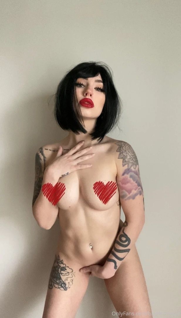 Hiiiii im bored and in a mood today gt dm me i wanna playyyyy have 